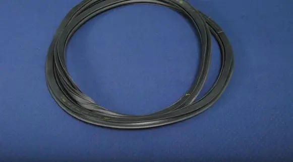Audi A3 S3 8V Rubber seal front door (on door) 8V4831721