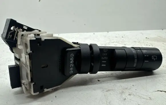 Nissan Qashqai Wiper control stalk 9828SD