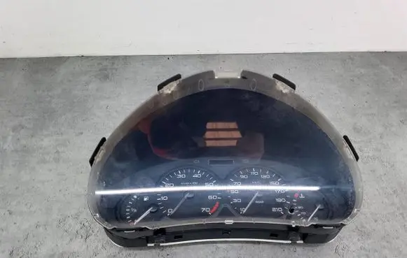 Speedometer (instrument cluster)