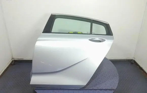 Rear door