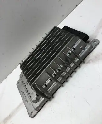 Audi A3 S3 8P Sound amplifier 8P0035223A 449010 261870002000750