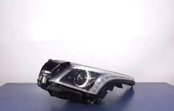 Cadillac CTS Headlight/headlamp 84319717