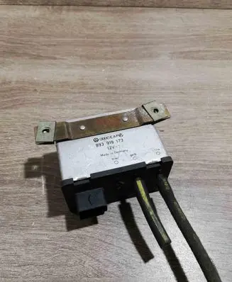 Audi 80 90 S2 B4 Other control units/modules 893919173