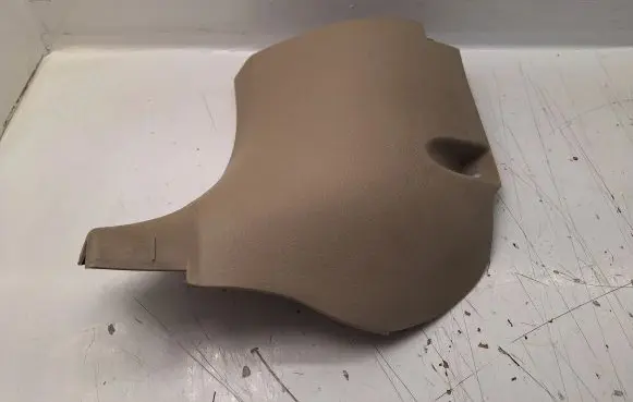 Foot area side trim