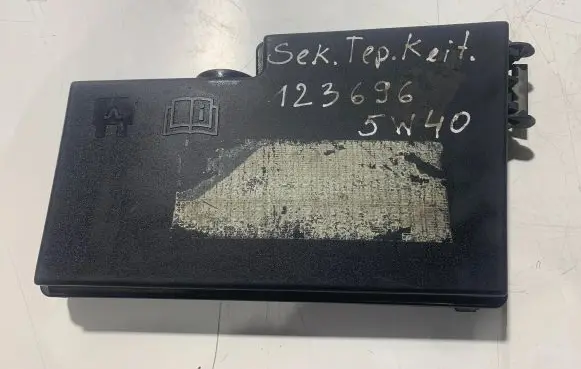 Mazda 3 I Fuse box cover K7425 BP4K66761B