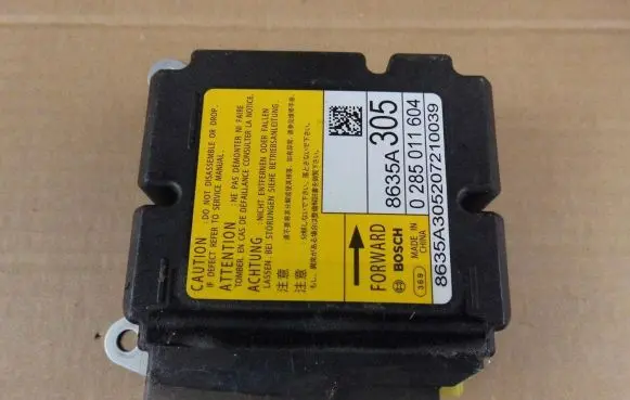Mitsubishi Outlander Airbag control unit/module 8635A305 0285011604