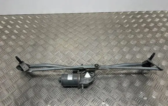 Mini Cooper Countryman R60 Front wiper linkage and motor 9804398 W19346 1501N