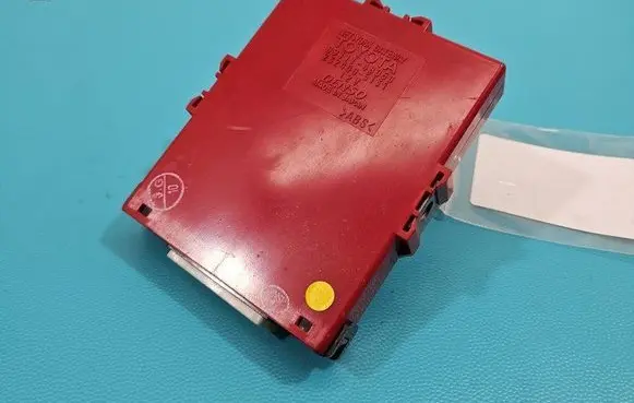 Lexus RX 330 - 350 - 400H Central body control module 89111-48050 IMPRK1438839