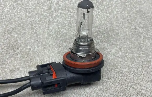 Opel Vectra C Headlight/headlamp bulb 