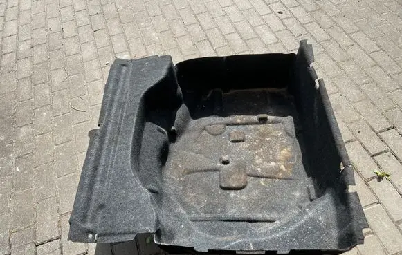 Mercedes-Benz E W212 Trunk/boot mat liner A2126840006 A212684000