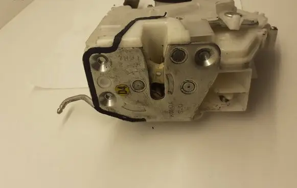 Honda FR-V Rear door lock