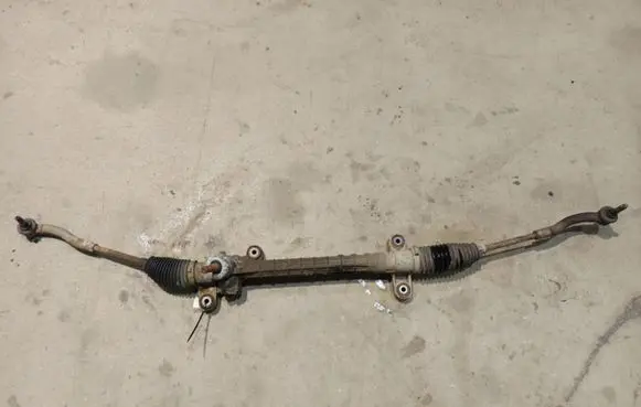 Toyota Corolla E120 E130 Steering rack 
