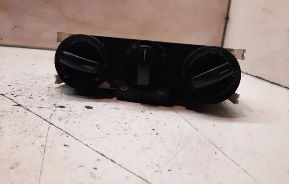 Volkswagen Polo Climate control unit 6Q0820045E 24072003 901511880005
