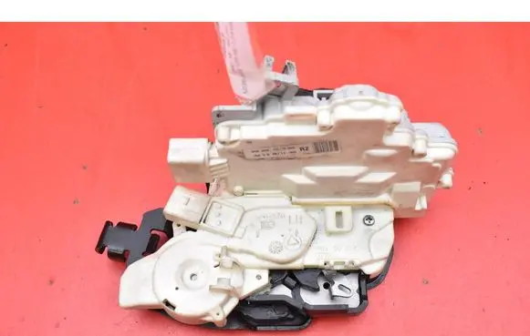 Audi A8 S8 D4 4H Rear door lock 4H0839015D