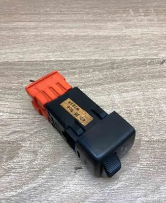 Saab 9-3 Ver1 Headlight level height control switch 4736906 W723K