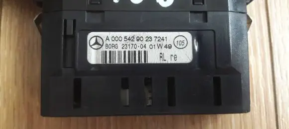 Mercedes-Benz S W220 Parking PDC sensor display screen A0005429023 231700401