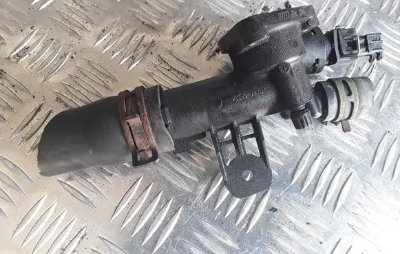 Thermostat/thermostat housing