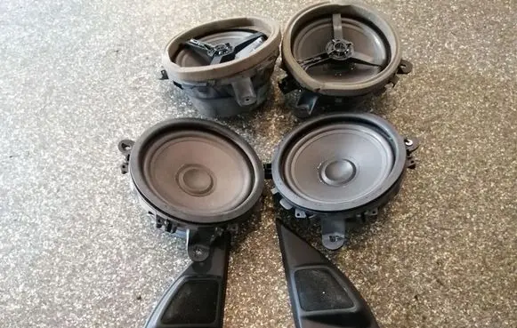 Volvo XC90 Audio system kit 30797139 30797138 30761130