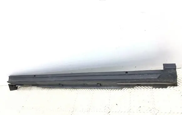 Toyota Yaris Cross Front sill (body part) 7585152120
