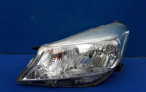Toyota Yaris Headlight/headlamp 0D79L