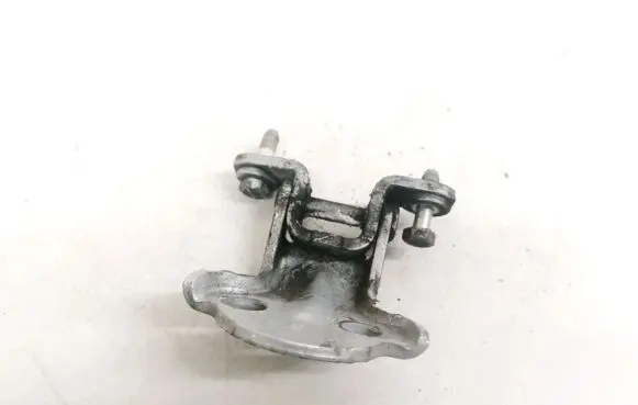 Mitsubishi Space Star Rear door lower hinge