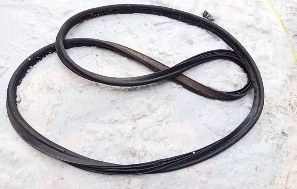 Hyundai Tucson IV NX4 Trunk rubber seal (body) 