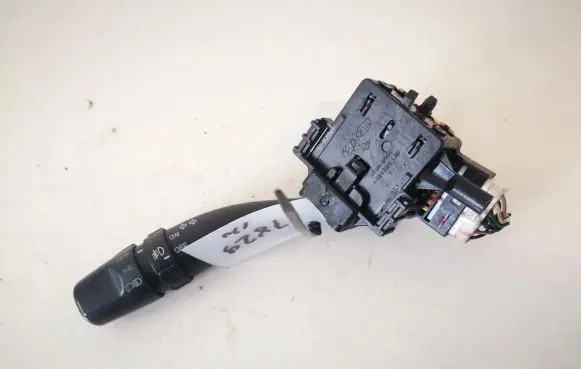 Hyundai Sonata Indicator stalk 3613m0