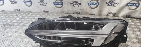 Volvo S90, V90 Headlight/headlamp 32228310
