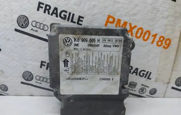 Volkswagen Golf V Airbag control unit/module 1K0909605H 06H023S0700 00385D0HB2P