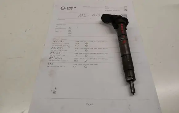 Mercedes-Benz ML W166 Fuel injector 0445116026 A6420701187