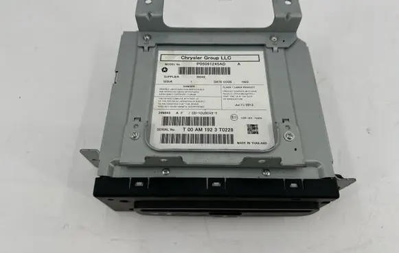 Jeep Grand Cherokee CD/DVD changer P05091245AD