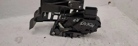Ford Focus Rear door lock 4M5AR26413EC