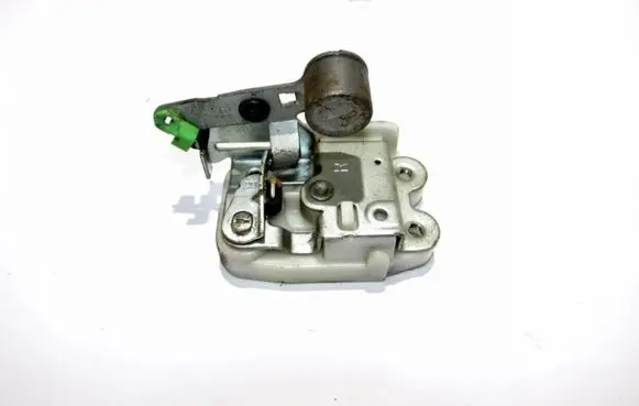 Mitsubishi Space Runner Rear door lock