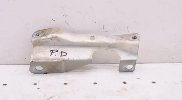 Toyota Proace Fender mounting bracket 995820A00