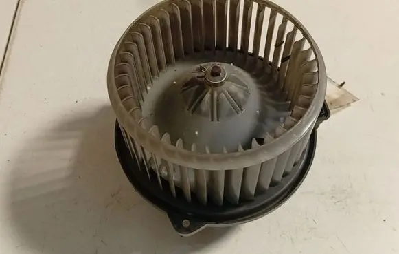 Toyota Corolla Verso AR10 Heater fan/blower 0130101601