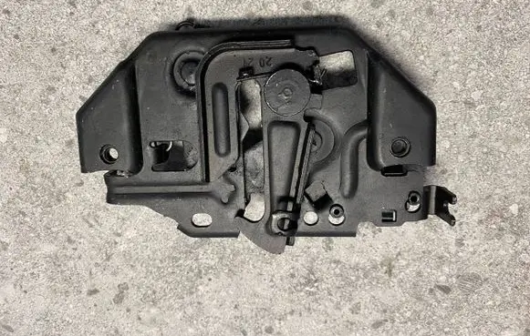 Ford Transit Courier Engine bonnet/hood lock/catch CN1A16700
