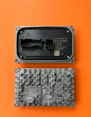 Mercedes-Benz CLA C118 X118 LED ballast control module A2479002910