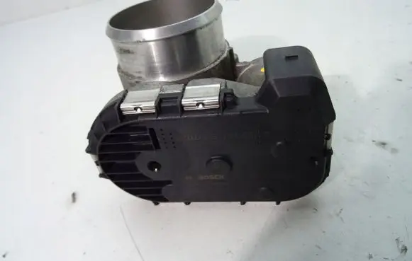 Audi A4 S4 B5 8D Throttle valve 06B133062B