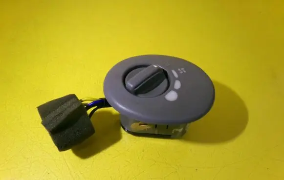 KIA Carnival Interior fan control switch 