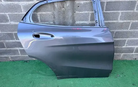 Mercedes-Benz GLA W156 X156 Rear door 