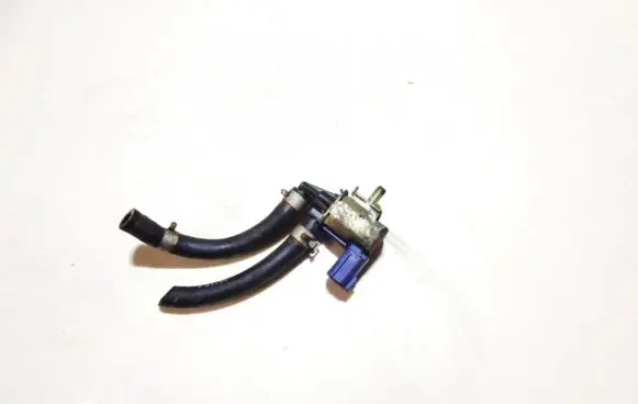 Nissan Almera N16 Turbo solenoid valve ddb100 0w0526b