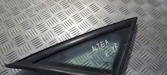 Seat Altea Front triangle window/glass 