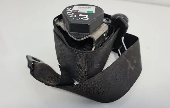Mitsubishi Colt Front seatbelt 606843800