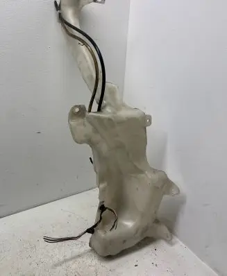 Toyota RAV 4 (XA20) Windshield washer fluid reservoir/tank 060851044