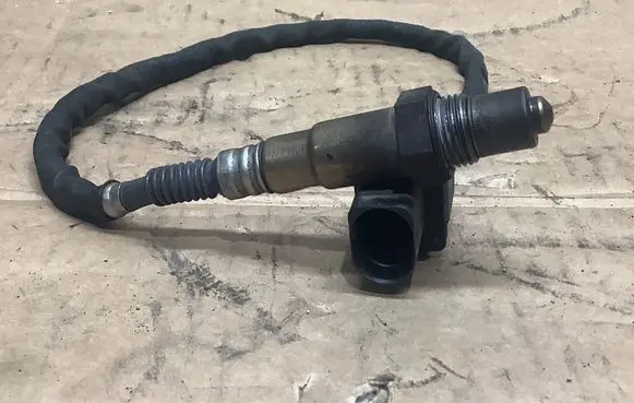 Mercedes-Benz E W211 Lambda probe sensor 0035427018 0258017016 1928404682