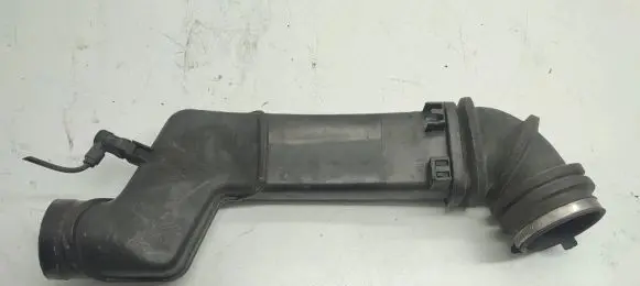 Mercedes-Benz E W124 Air intake hose/pipe 1111400012