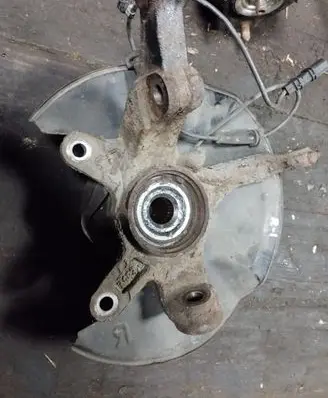 Honda Civic Front wheel hub spindle knuckle