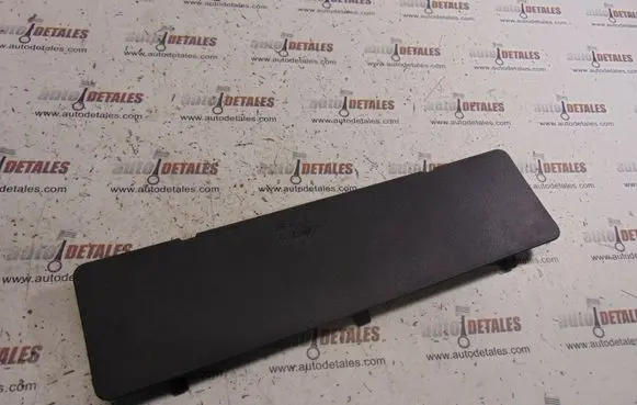 Toyota Corolla Verso AR10 Other trunk/boot trim element 677660F010