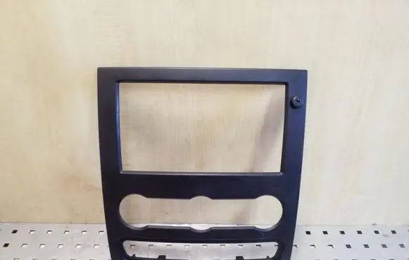 Mercedes-Benz Sprinter W906 Radio/GPS head unit trim A9066800017