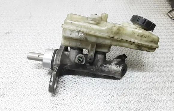 Renault Scenic II - Grand scenic II Master brake cylinder 320671112